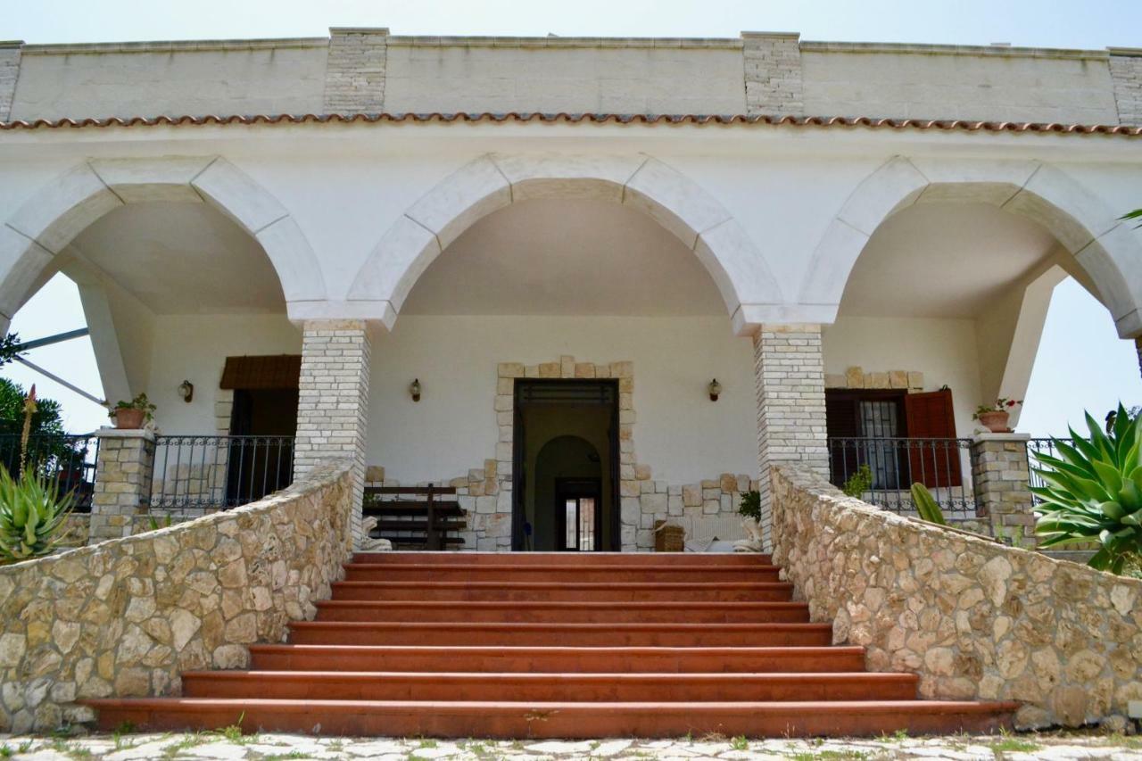Villa Rosa - Ai Piedi Dell'Etna Brucoli Exterior photo